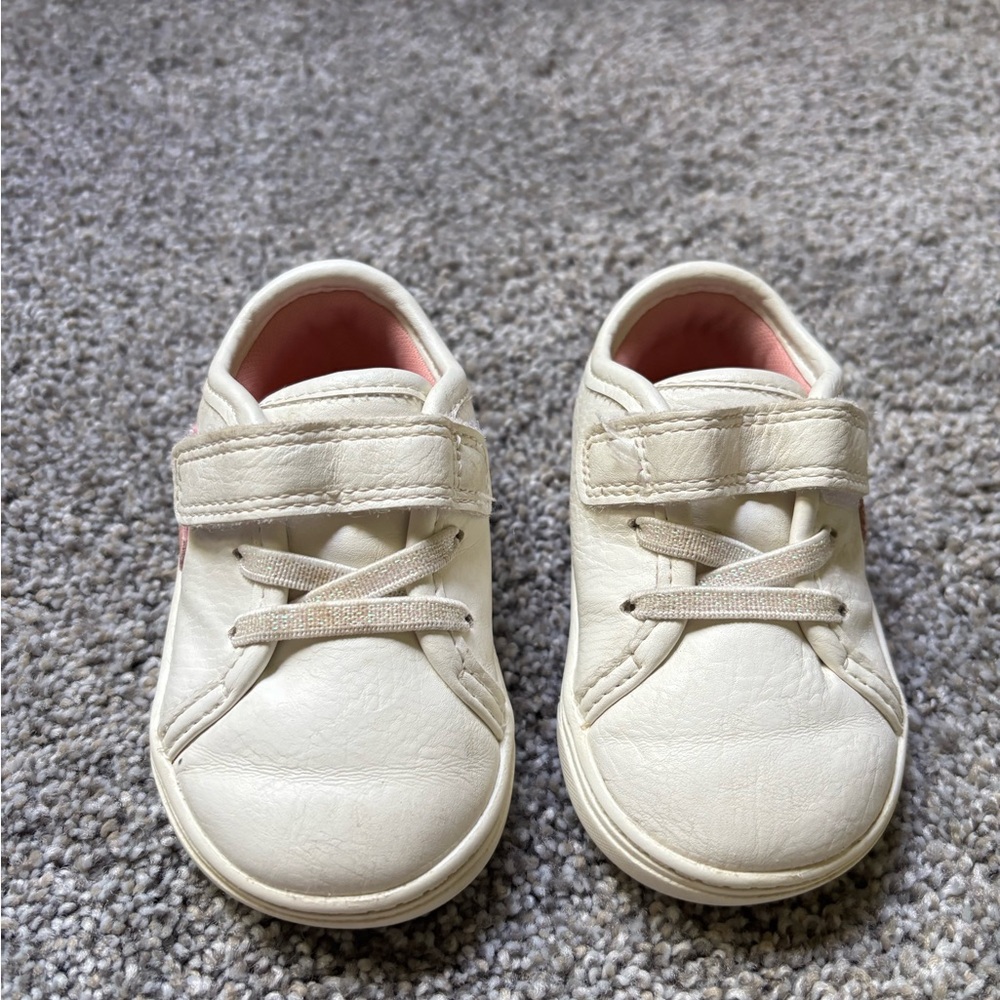 Toddler White Shoes with Pink Hearts